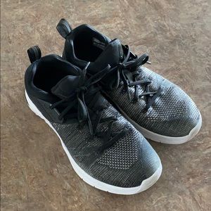 Women’s Nike metcon lifting shoes size 8.5